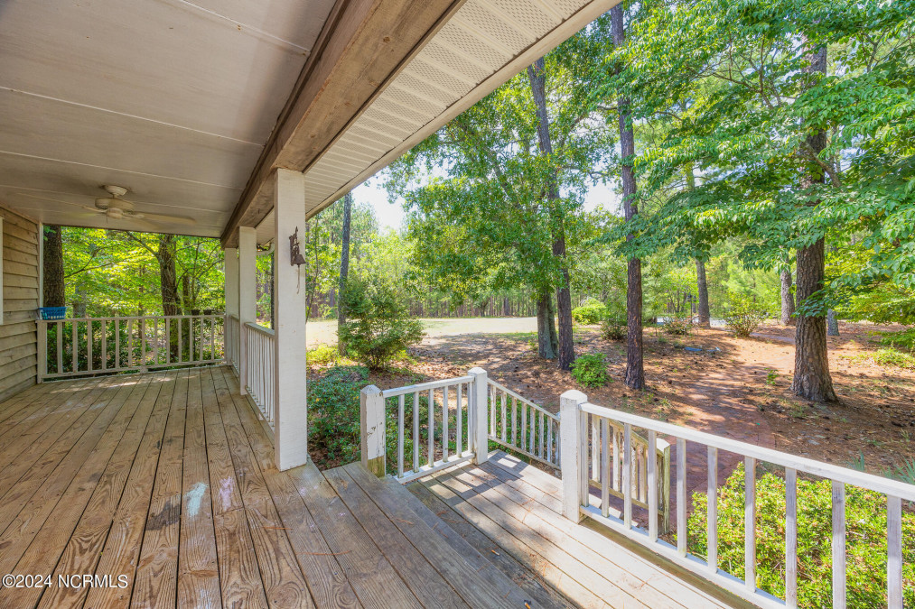 549 Lucas Rd West End, NC 27376