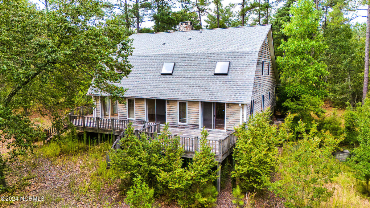 549 Lucas Rd West End, NC 27376