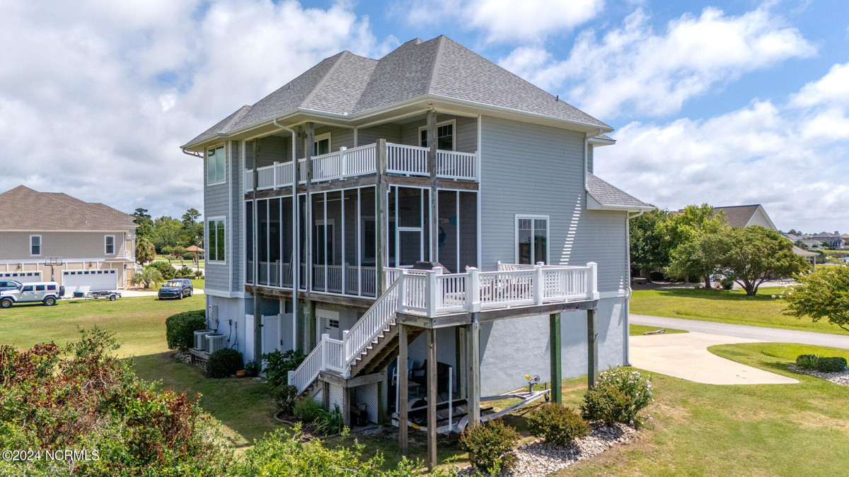 516 Blue Heron Dr Newport, NC 28570