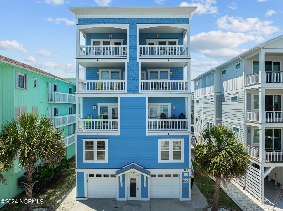 308 Carolina Beach Ave Carolina Beach, NC 28428