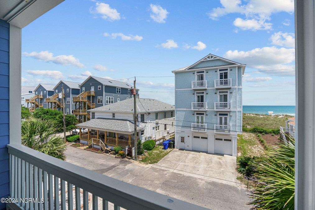 308 Carolina Beach Ave Carolina Beach, NC 28428