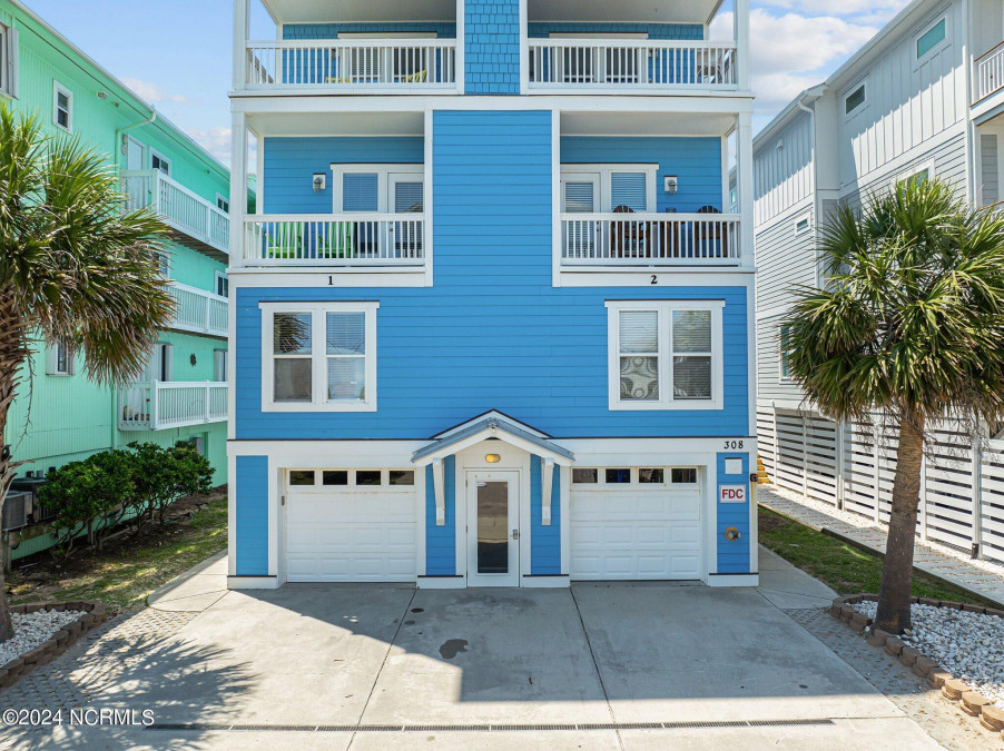 308 Carolina Beach Ave Carolina Beach, NC 28428