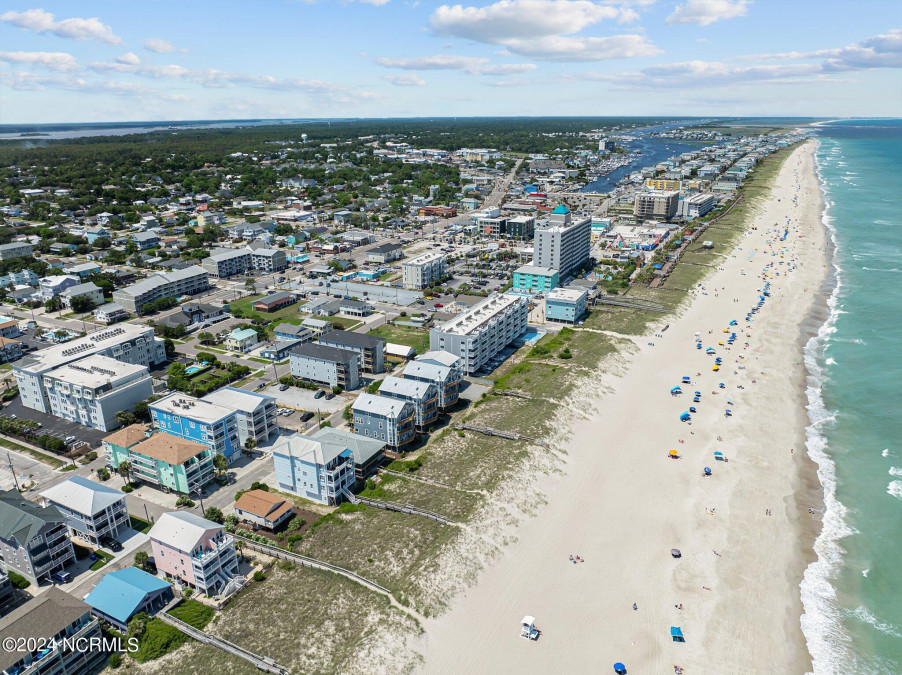 308 Carolina Beach Ave Carolina Beach, NC 28428