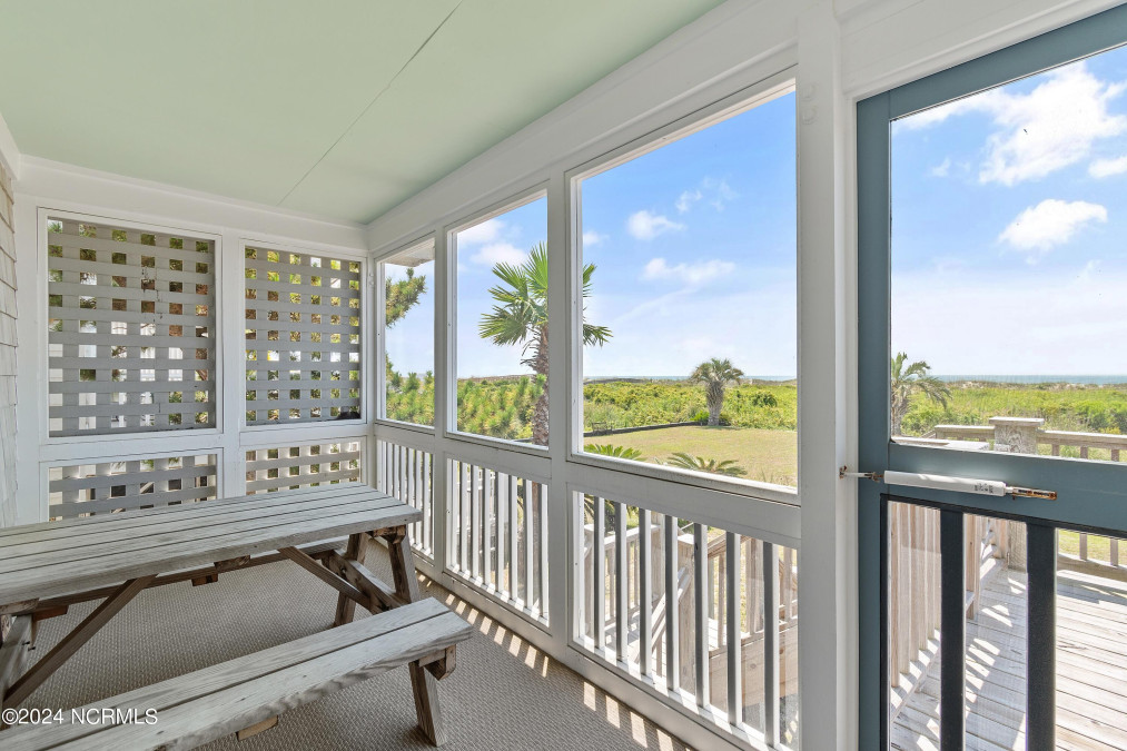 102 Main St Sunset Beach, NC 28468