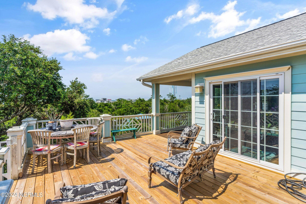 124 3rd St Oak Island, NC 28465