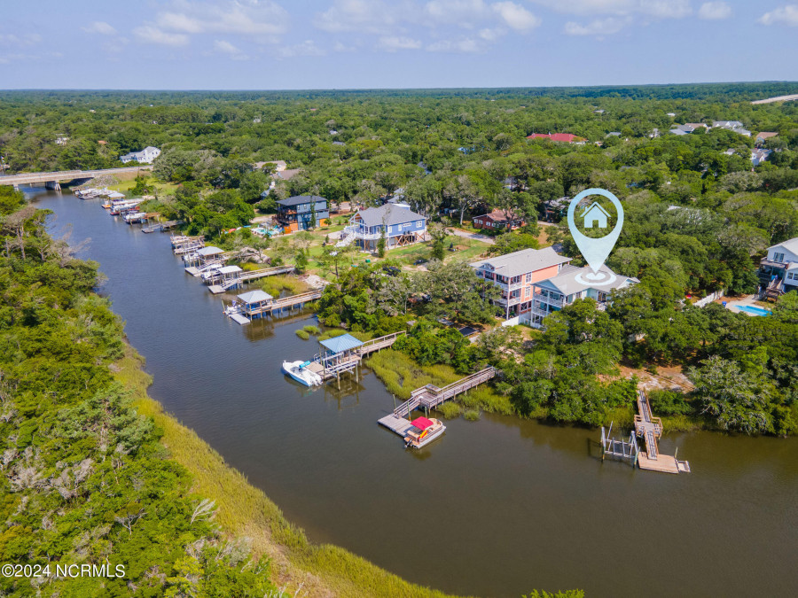 124 3rd St Oak Island, NC 28465