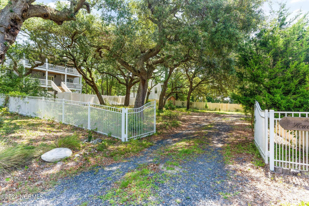 124 3rd St Oak Island, NC 28465