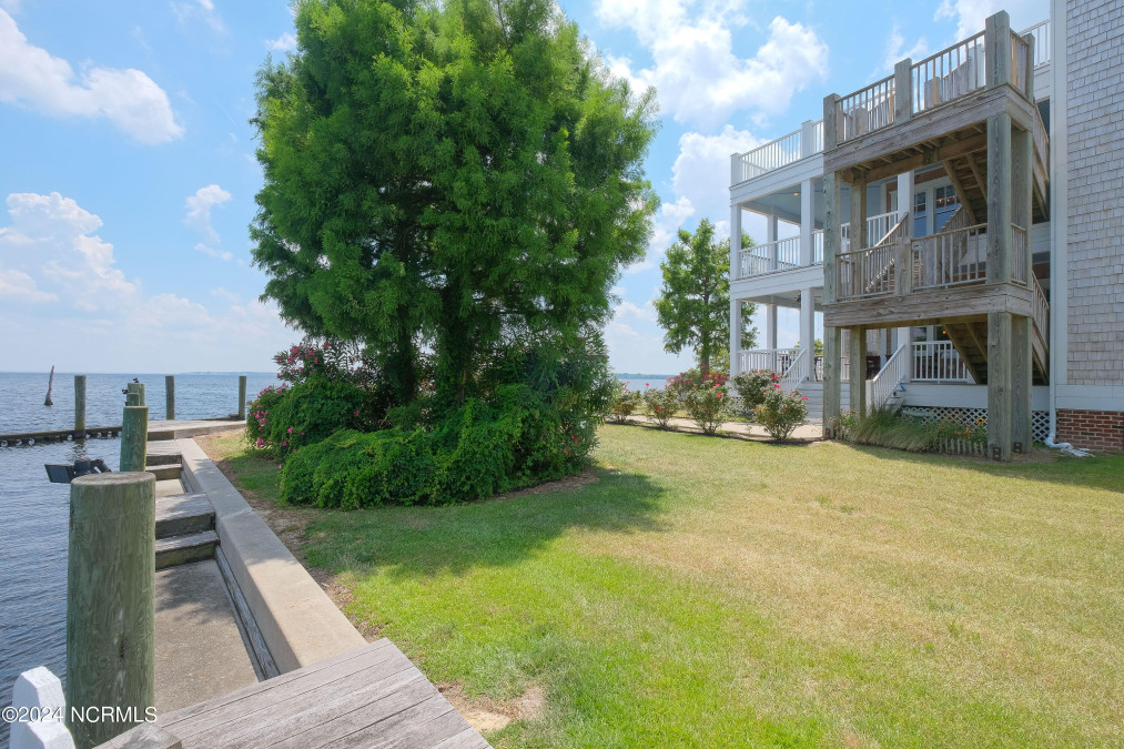 108 Wharf Landing Dr Edenton, NC 27932