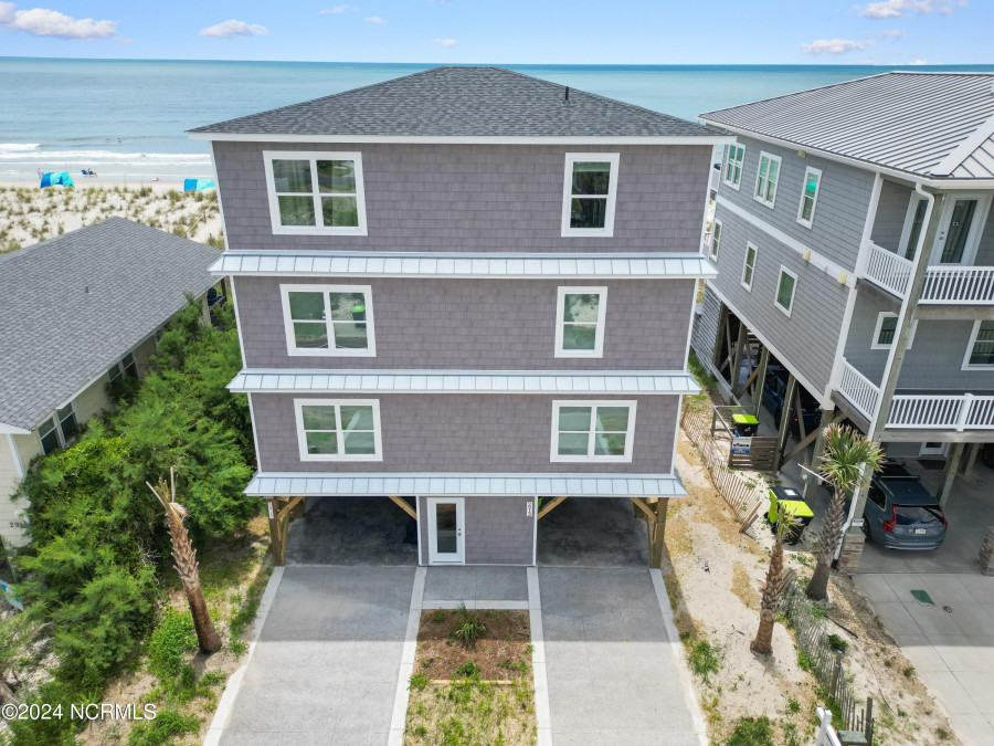 2913 Beach Dr Oak Island, NC 28465