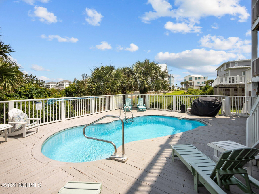 3013 Ocean Dr Emerald Isle, NC 28594