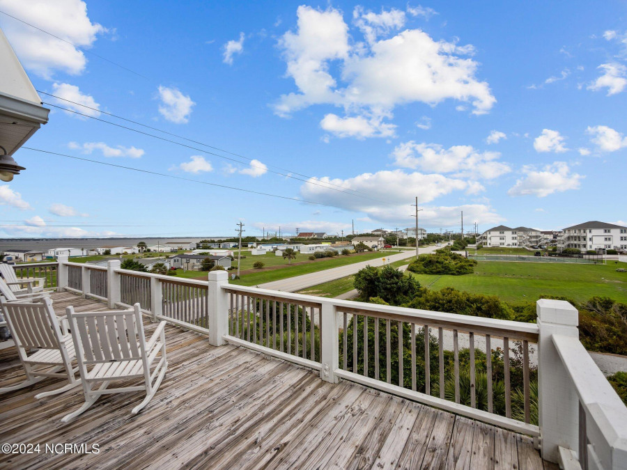 3013 Ocean Dr Emerald Isle, NC 28594