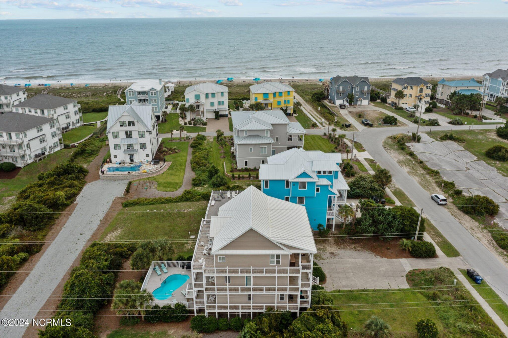 3013 Ocean Dr Emerald Isle, NC 28594