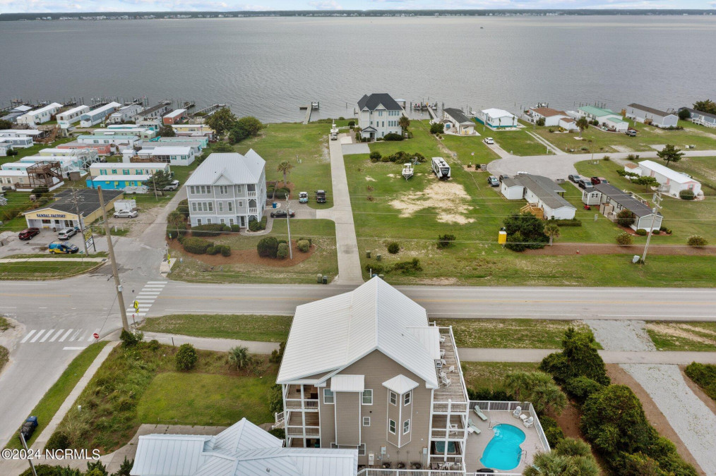 3013 Ocean Dr Emerald Isle, NC 28594