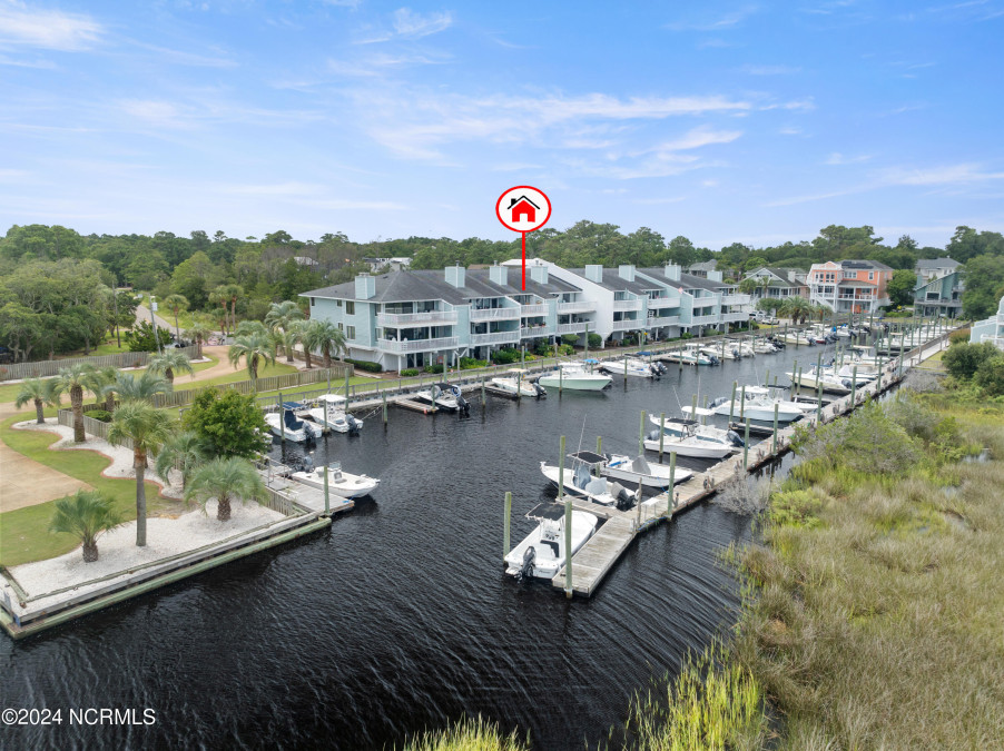 202 Lewis Dr Carolina Beach, NC 28428