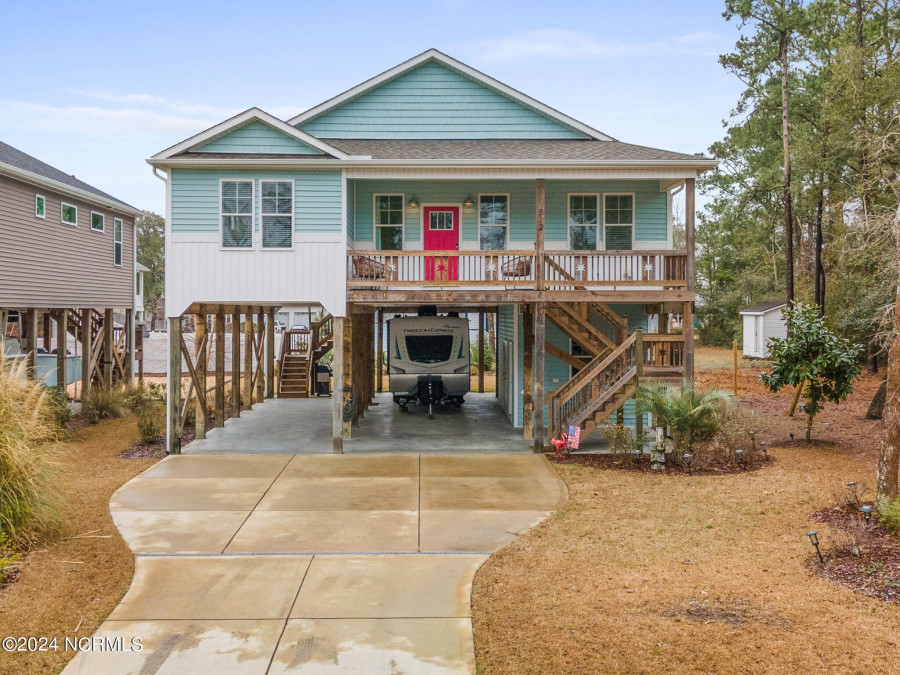 312 56th St Oak Island, NC 28465