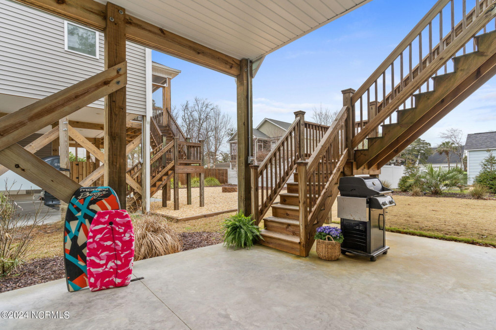 312 56th St Oak Island, NC 28465