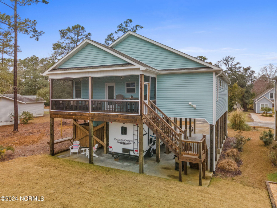 312 56th St Oak Island, NC 28465