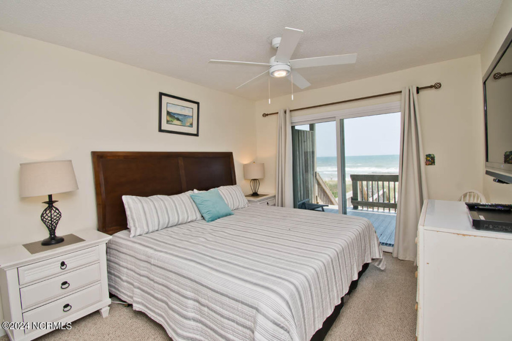 3705 Ocean Dr Emerald Isle, NC 28594