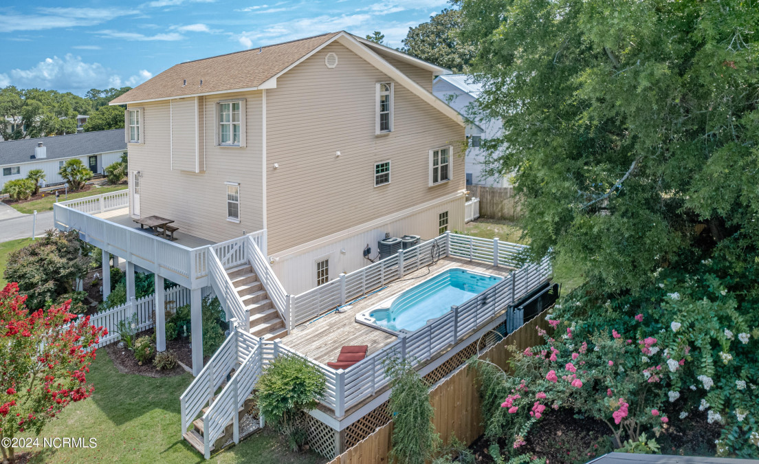 214 Peninsula Dr Carolina Beach, NC 28428