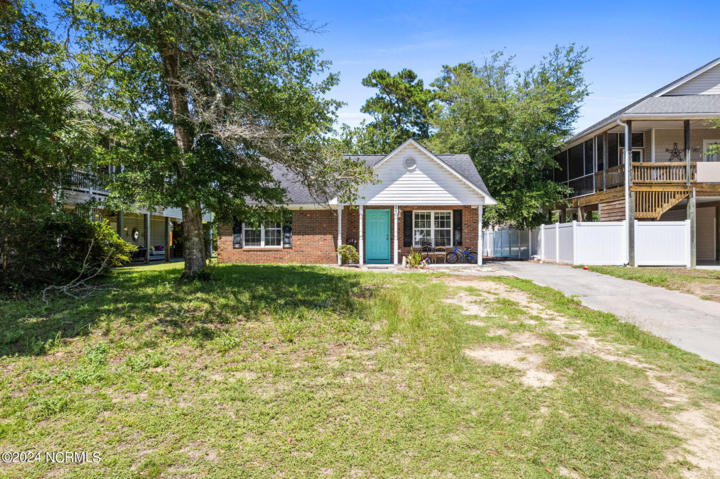 323 47th St Oak Island, NC 28465