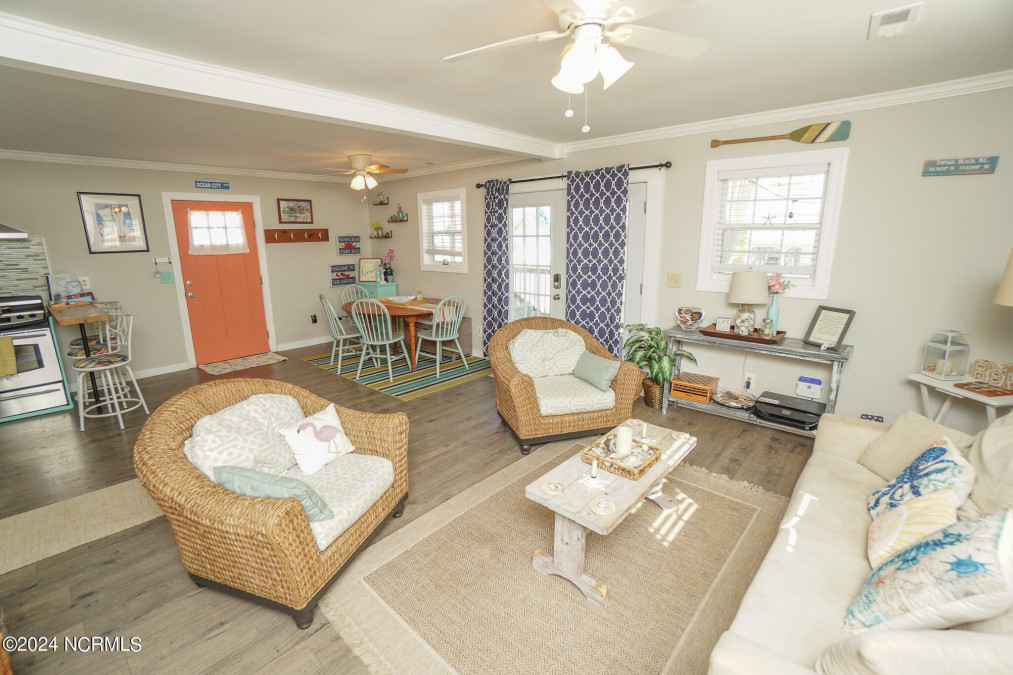 2660 Island Dr North Topsail Beach, NC 28460