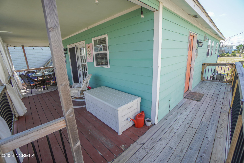 2660 Island Dr North Topsail Beach, NC 28460