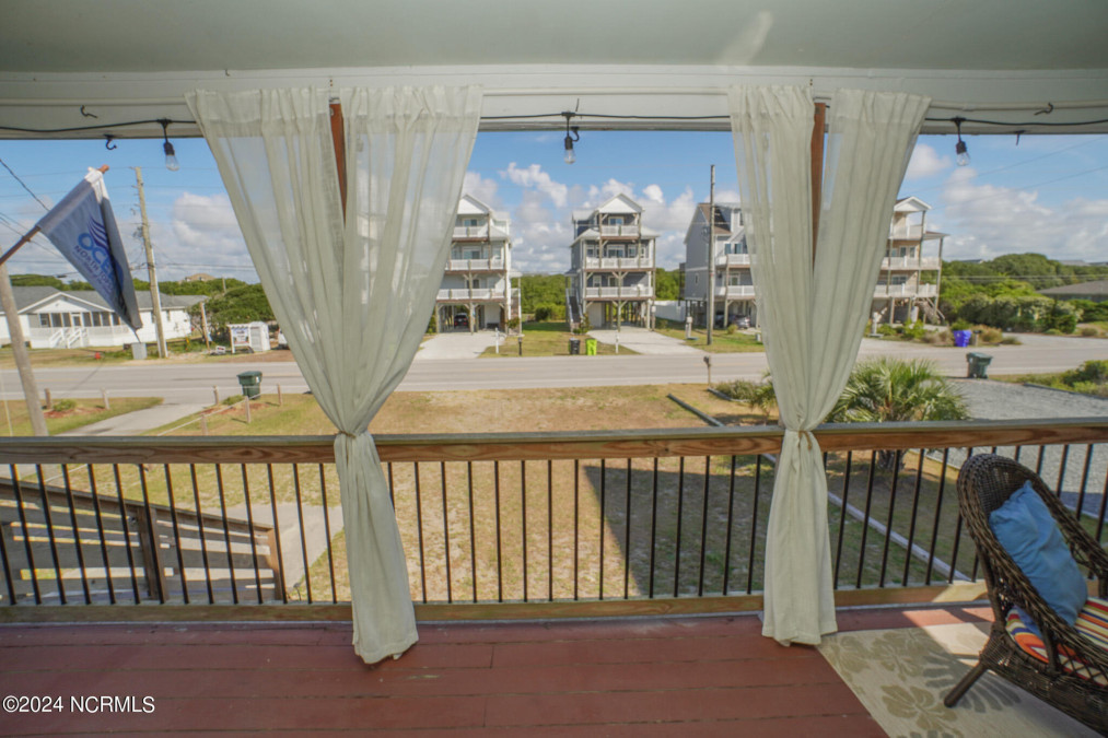 2660 Island Dr North Topsail Beach, NC 28460