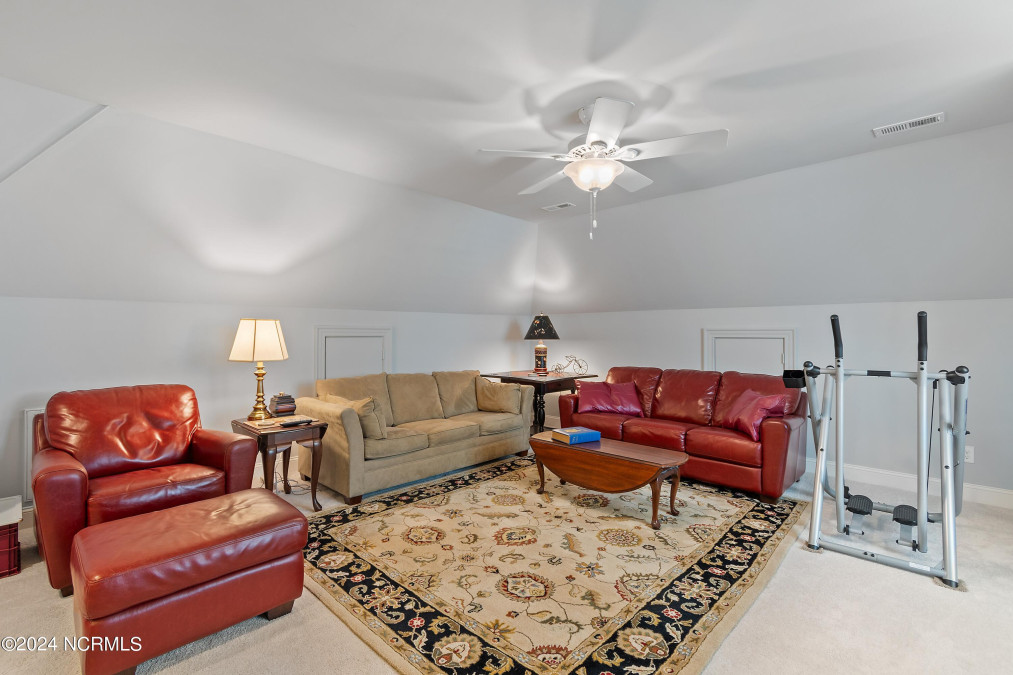 2719 Shady Pine Cir Southport, NC 28461