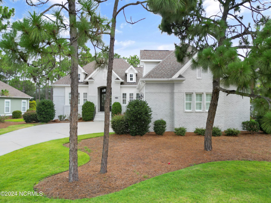 2719 Shady Pine Cir Southport, NC 28461