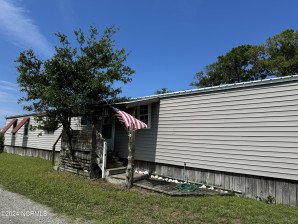 139 Virgie Mae Ln Harkers Island, NC 28531