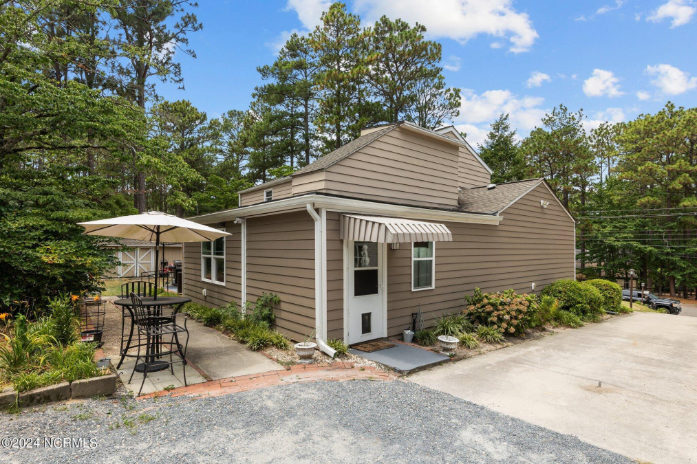 825 Saylor St Southern Pines, NC 28387