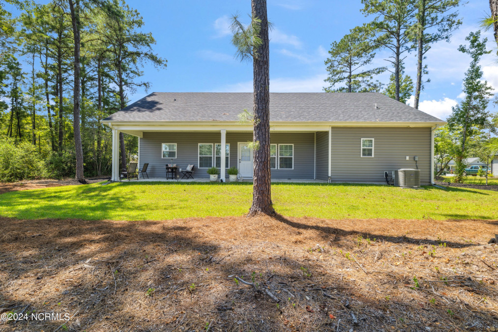 67 Pinewood Dr Carolina Shores, NC 28467