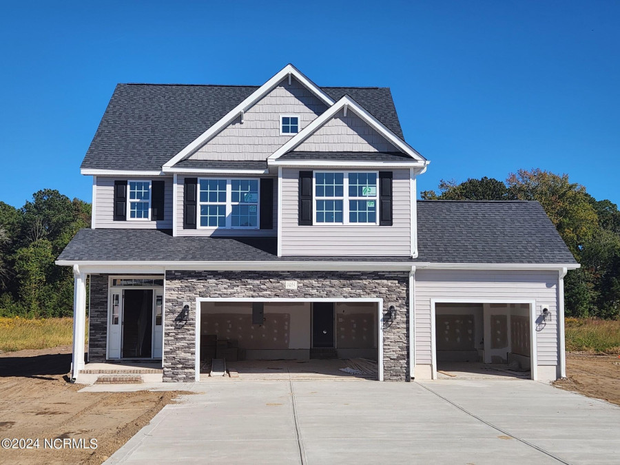 1051 Appaloosa Trl Grimesland, NC 27837