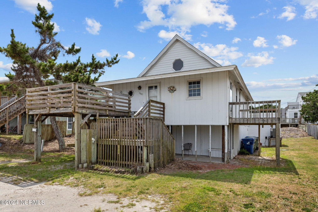 104 Freeman Ln Atlantic Beach, NC 28512