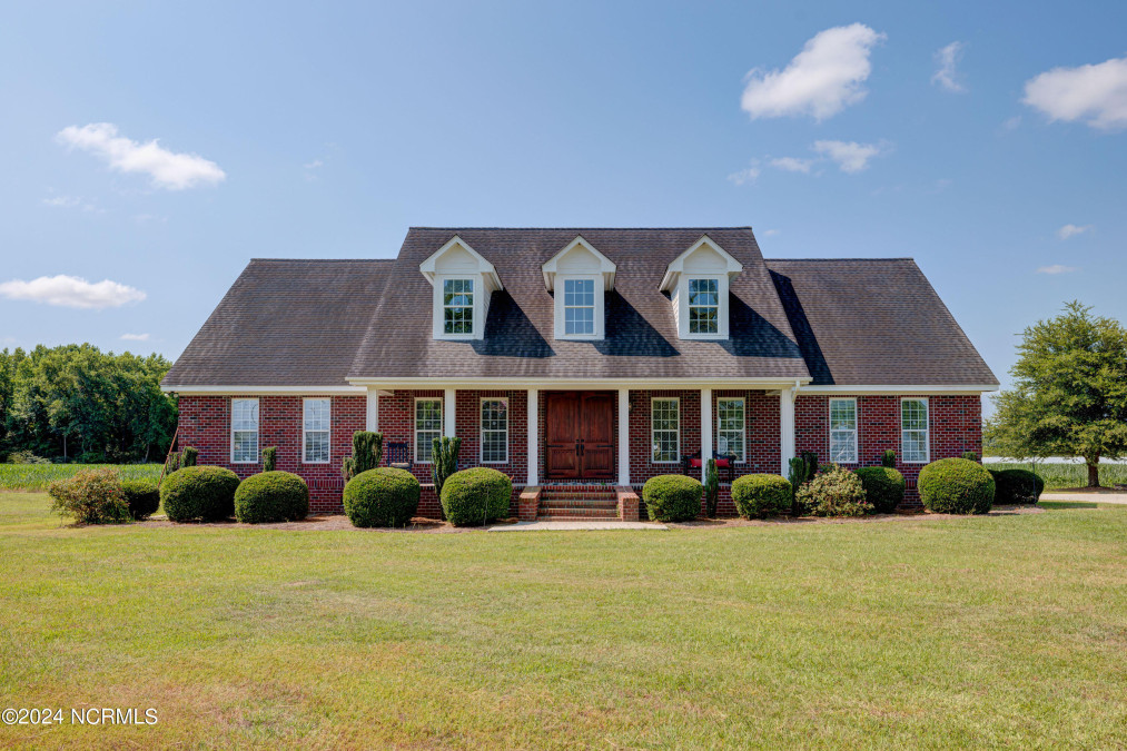 538 River Rd Wallace, NC 28466