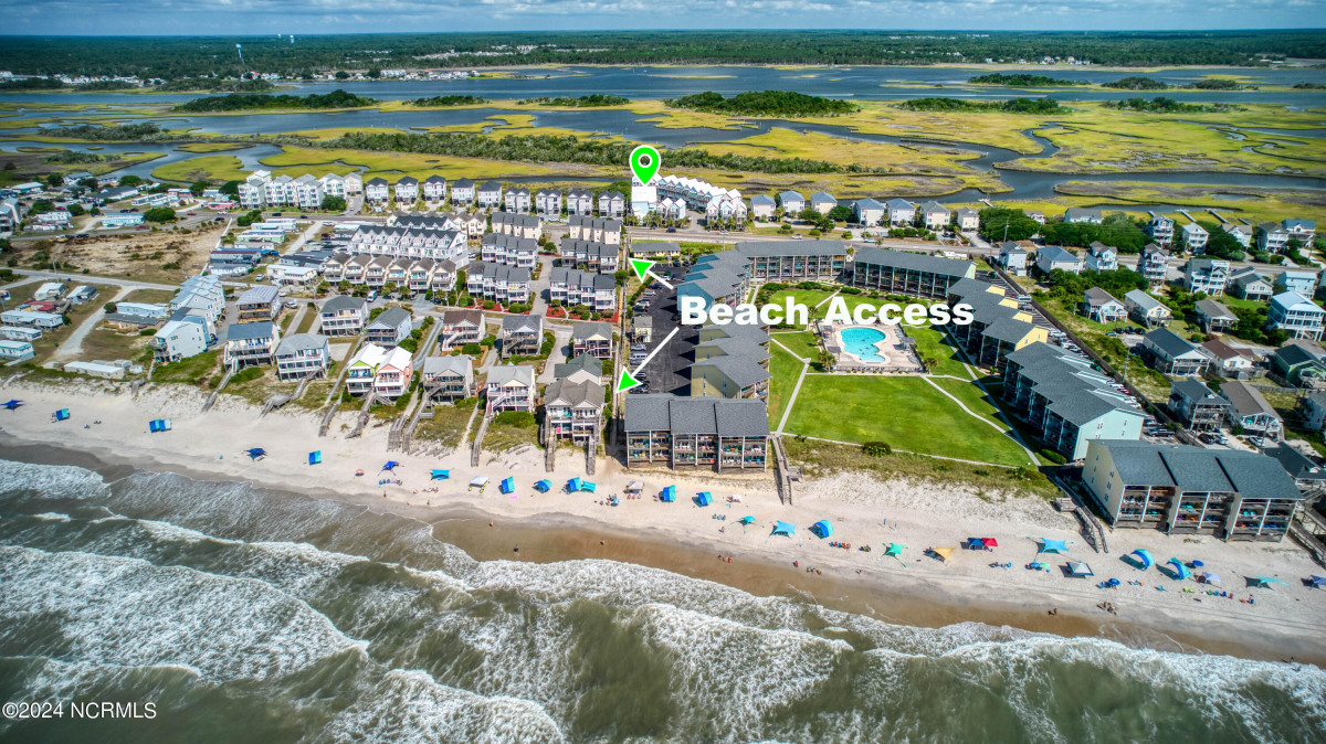 204 D Mandalay Ct Surf City, NC 28445