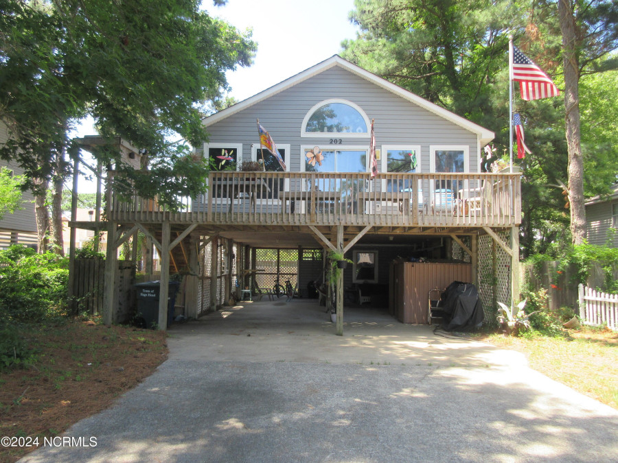 202 Lost Colony Dr Nags Head, NC 27959