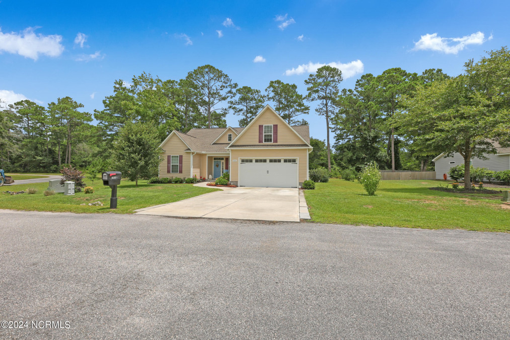 5300 Glennfield Cir Southport, NC 28461