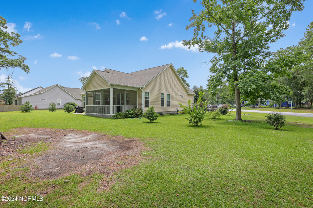 5300 Glennfield Cir Southport, NC 28461