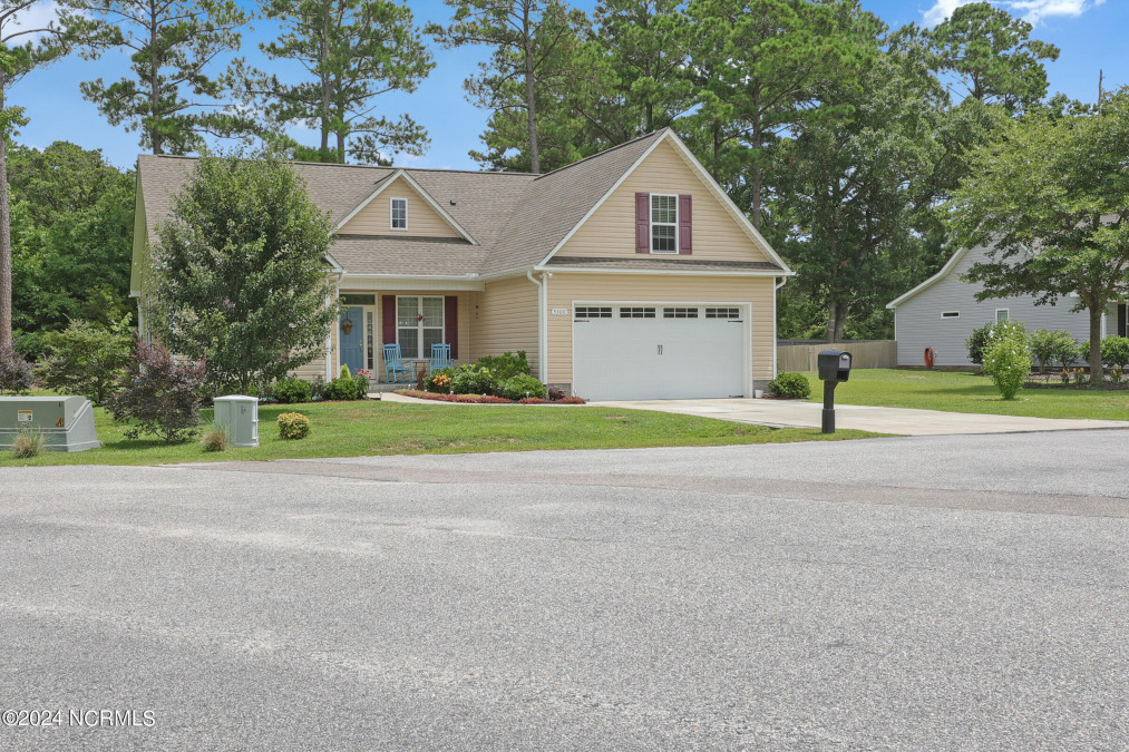 5300 Glennfield Cir Southport, NC 28461