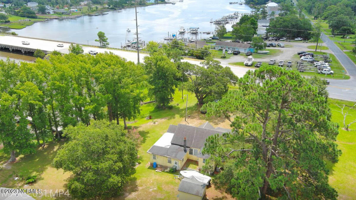 3206 Highway 24  Newport, NC 28570