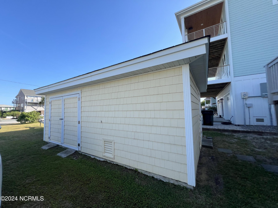 1010 Carolina Blvd Topsail Beach, NC 28445