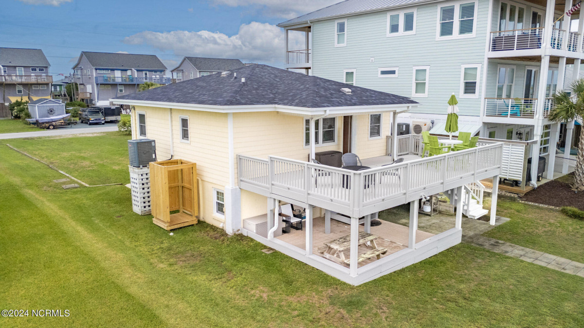 1010 Carolina Blvd Topsail Beach, NC 28445