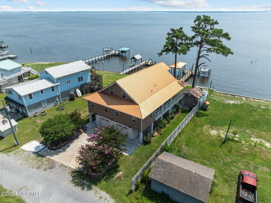 39 Beach Rd Belhaven, NC 27810