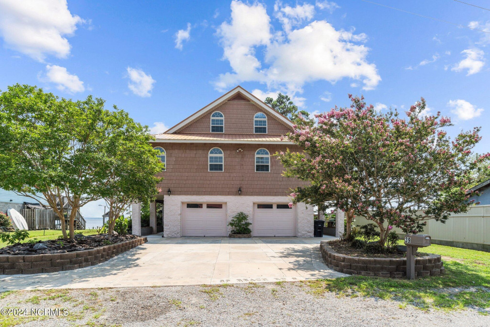 39 Beach Rd Belhaven, NC 27810