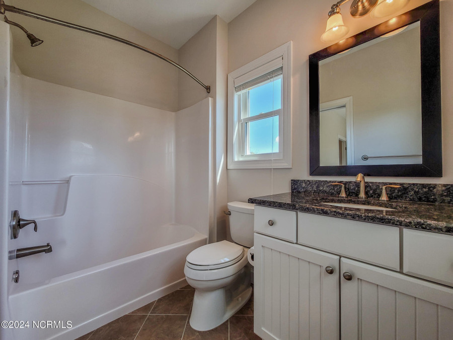 3539 Island Dr North Topsail Beach, NC 28460