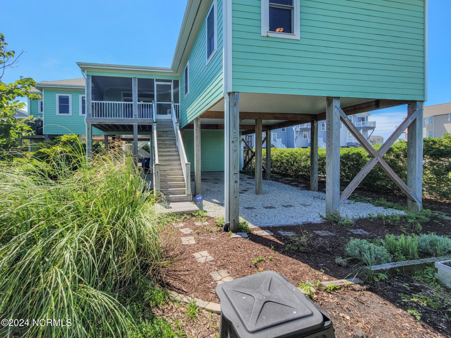 3539 Island Dr North Topsail Beach, NC 28460