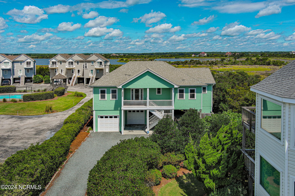 3539 Island Dr North Topsail Beach, NC 28460