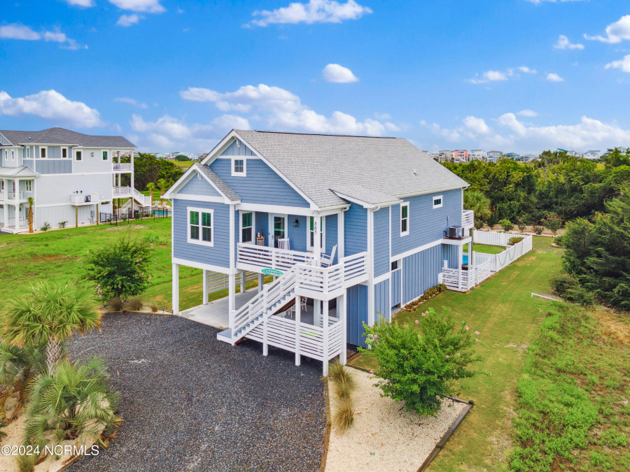 865 Heron Landing Wynd Holden Beach, NC 28462