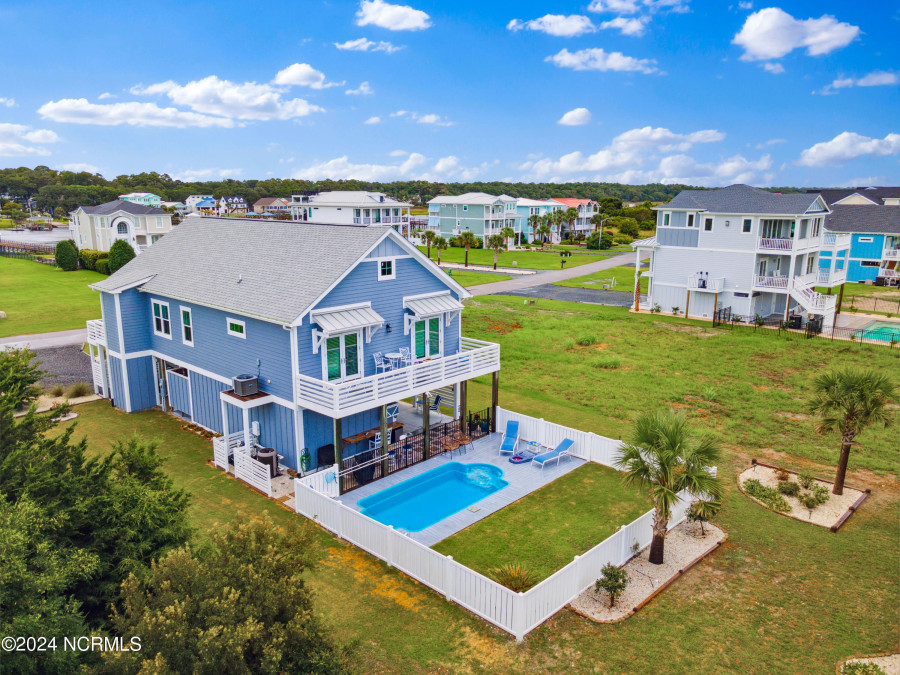 865 Heron Landing Wynd Holden Beach, NC 28462